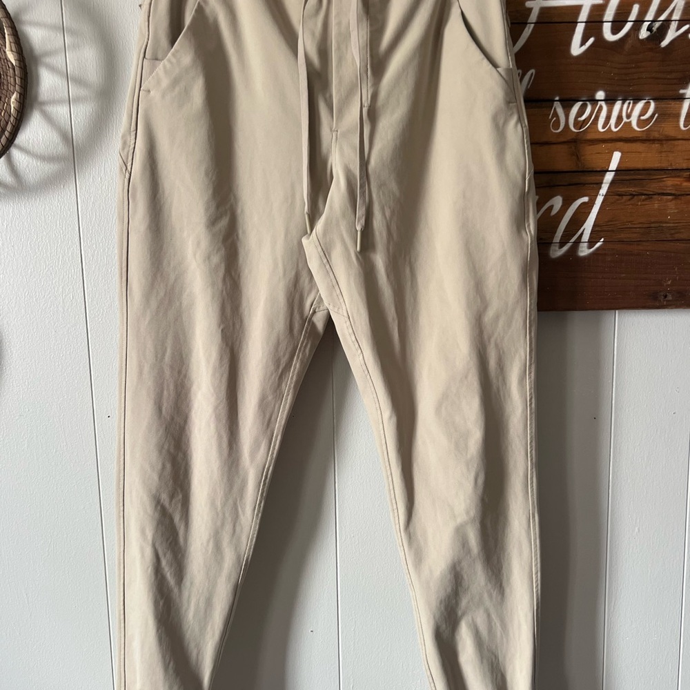 Birddogs Men's tan Joggers medium